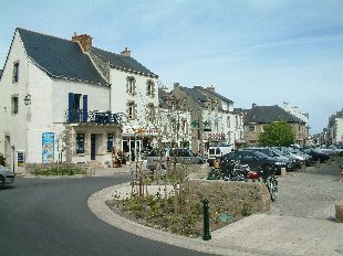 Place principale de Batz sur Mer
